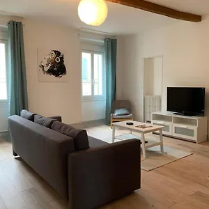 elegant-appartement-t3-hypercentre-de-mazamet.midi-pyreneeshotels.com/