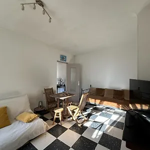 appartement-chateauneuf-les-martigues.aixenprovencehotels.org/