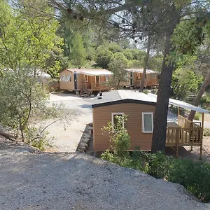 Le Cezanne Montagne Sainte-victoire Camping